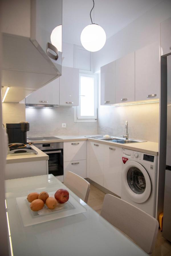 Konstantinos Stylish Brand New Apt In The Heart Of Athens Exterior photo