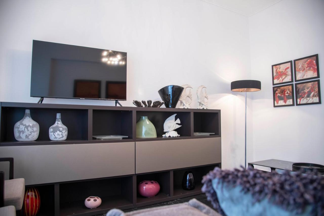 Konstantinos Stylish Brand New Apt In The Heart Of Athens Exterior photo